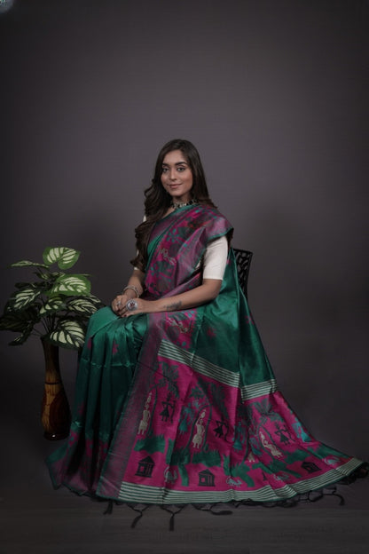 Timeless Handloom Raw Silk Saree with Zari Woven Work: Classic Elegance
